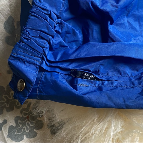 R.E.I. Co-Op Nylon Outdoor pants/ Zip all the way down/ Medium - Picture 4 of 7